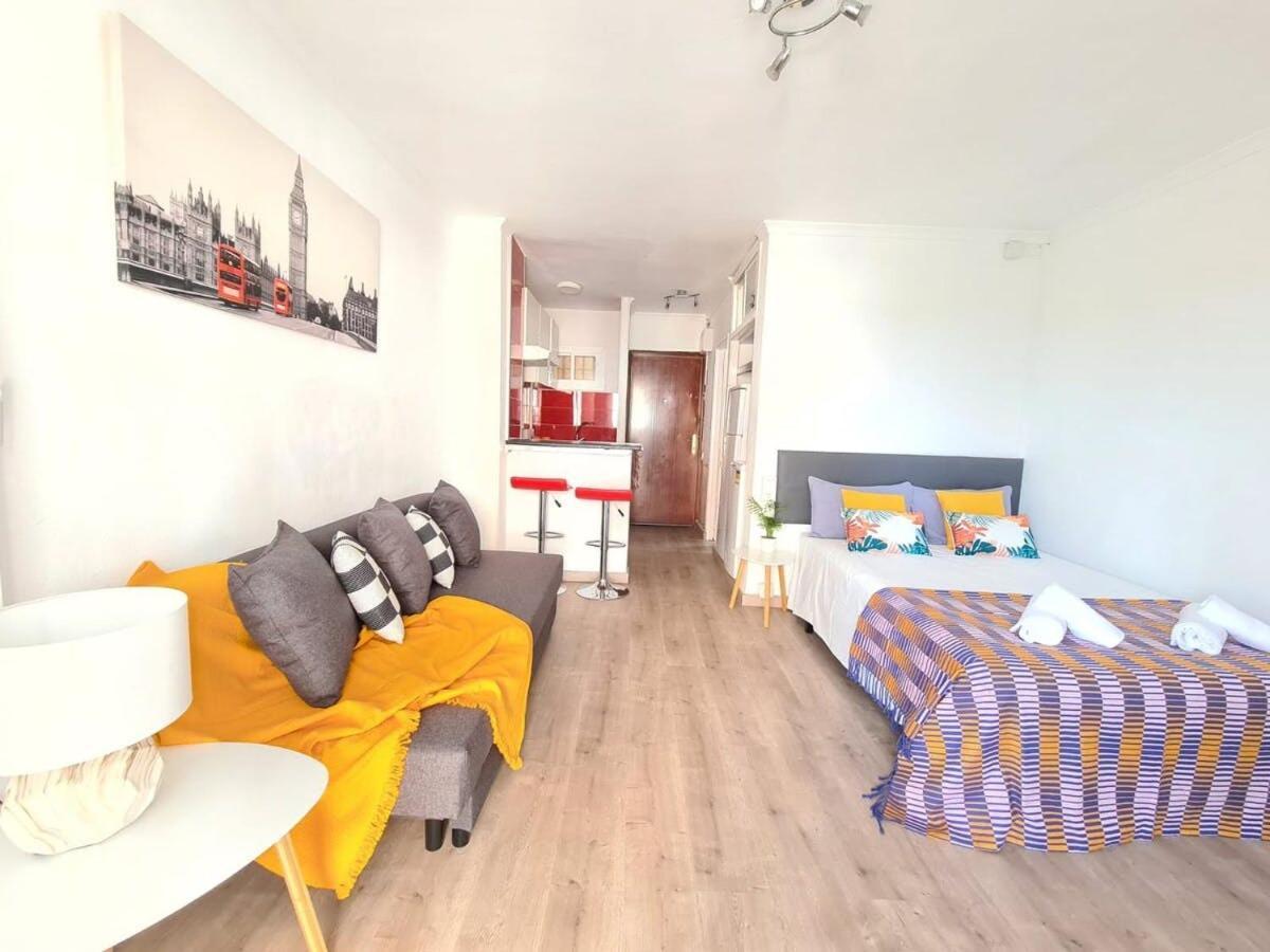 Estudio Benalmadena - Agata Buitenkant foto