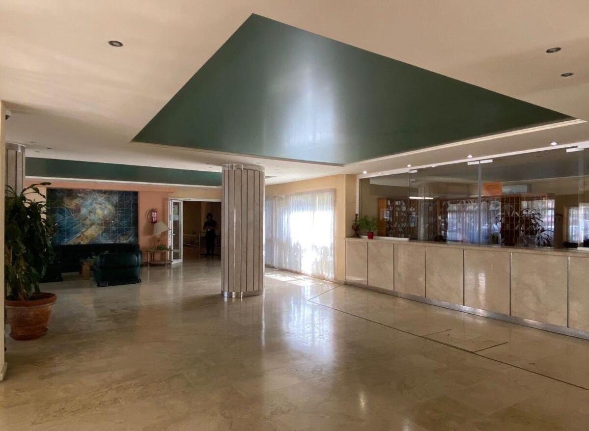 Estudio Benalmadena - Agata Buitenkant foto