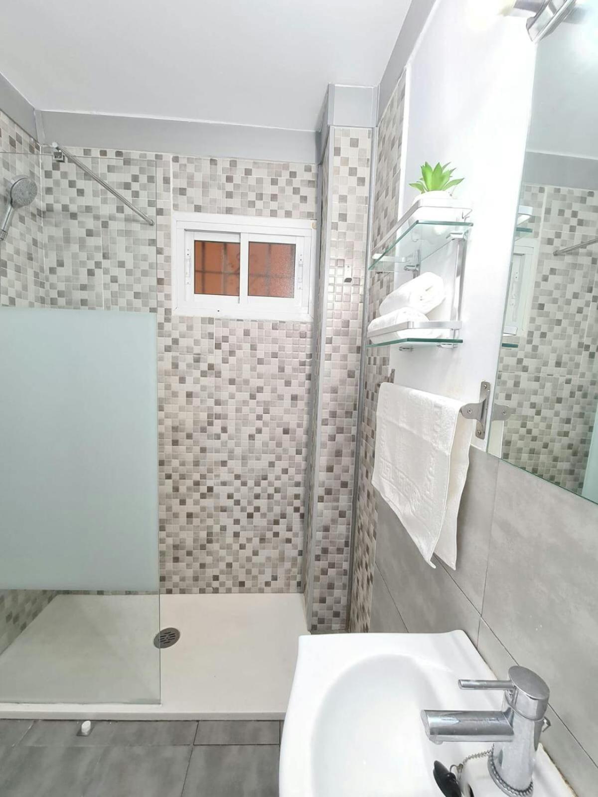 Estudio Benalmadena - Agata Buitenkant foto